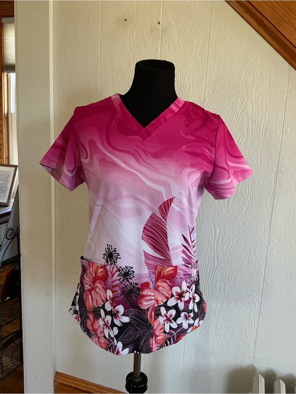 Women’s Pink Floral V-Neck Medical Scrub Top